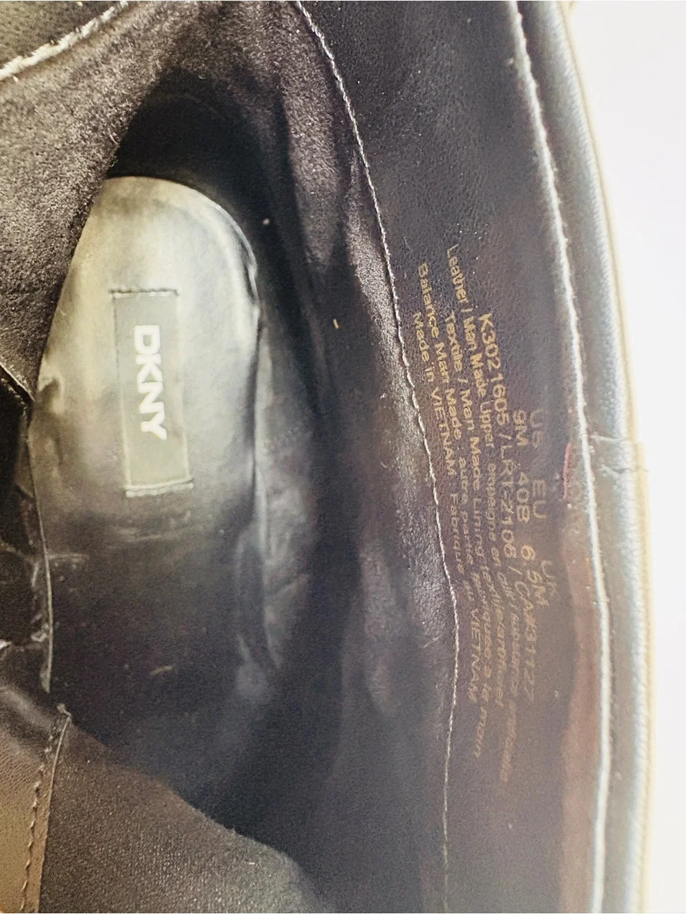 N/A sleek dkny
